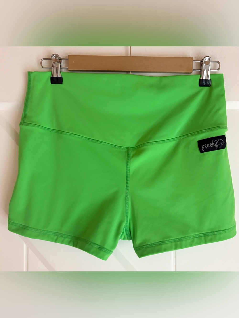 Peachy Athletic Vixen Neon Lime Green Gym Shorts Sz Large